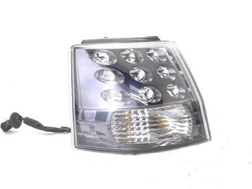 left-taillight-mitsubishi-outlander-ii-cw_w-2005-2006-2007-2008-2009-2010-2011-2012-32417821 main image
