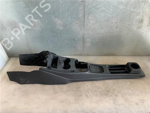 Used Middle console VW POLO V (6R1, 6C1) 1.2 TSI 16V (90 hp) 29260146
