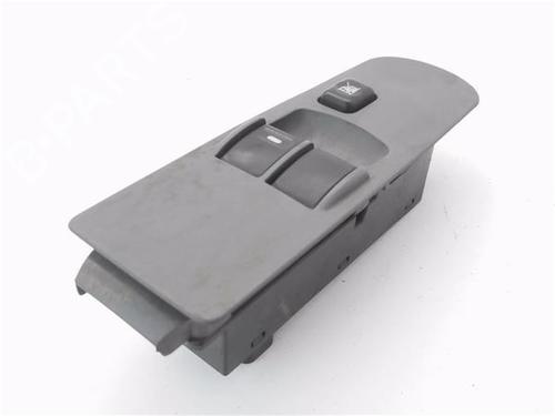 Pulsantiera anteriore sinistra MITSUBISHI COLT VI (Z3_A, Z2_A) [2002-2012]  32273926
