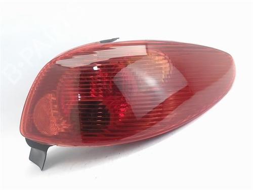 Right taillight PEUGEOT 206 Hatchback (2A/C) 1.4 16V | BP18336144C35 