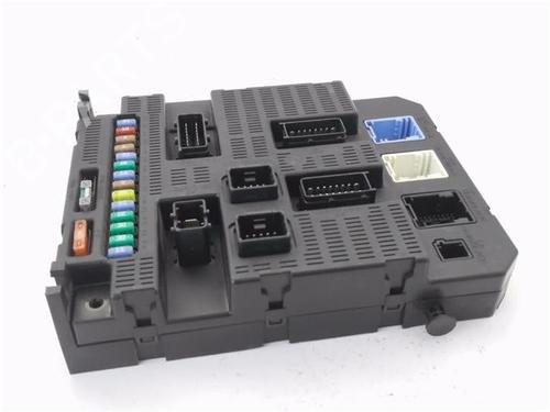 Fuse box CITROËN C4 I (LC_)  | BP25008398E1 