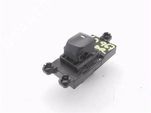 Højre bagtil elrude kontakt Højre bagtil elrude kontakt HYUNDAI i30 (GD) 1.4 (99 hp) 36050882 36050882