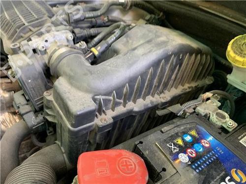 Air filter box CITROËN C3 III (SX) 1.2 VTi 82 | BP33288022M87  - Image 5