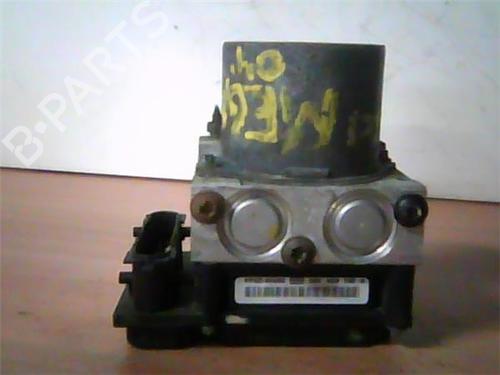 Used ABS pump RENAULT MEGANE II (BM0/1_, CM0/1_) 1.9 dCi (BM0G, CM0G) (120 hp) 9636947