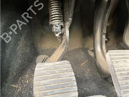 Used Clutch pedal Clutch pedal PEUGEOT 207 CC (WD_) [2007-2015] 25496033 25496033