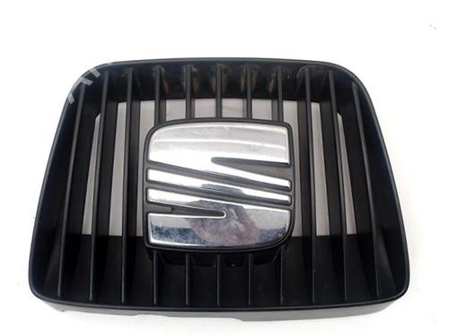 Used Grille SEAT IBIZA II (6K1) [1993-2002]  22132617