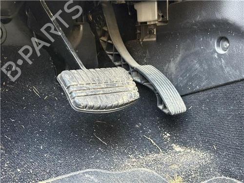 Used Break pedal Break pedal MITSUBISHI OUTLANDER III (GG_W, GF_W, ZJ, ZL, ZK) Plug-in Hybrid (GG2W) (200 hp) 29135249 29135249
