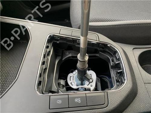 Gear lever SEAT IBIZA V (KJ1, KJG) 1.0 TSI | BP32418494M90
