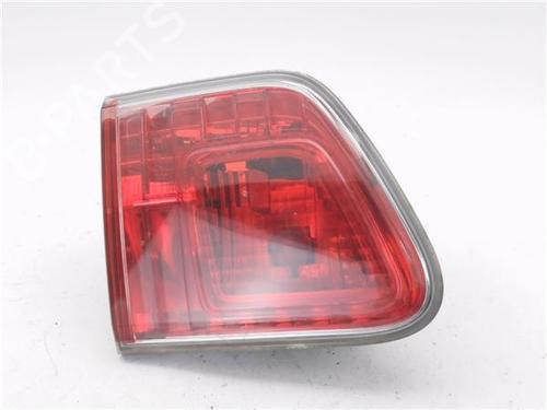 Used Left tailgate light Left tailgate light TOYOTA AVENSIS Estate (_T27_) 2.2 D-4D (ADT271_, ADT271R) (150 hp) 33220201 33220201