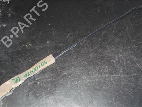 Used Front windshield wiper arm FIAT SEICENTO / 600 (187_) 1.1 (187AXB, 187AXB1A, 187AXC1A02) (54 hp) 14335881