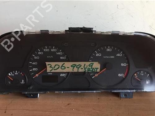 Used Instrument cluster PEUGEOT 306 (7B, N3, N5) [1993-2003]  9702447