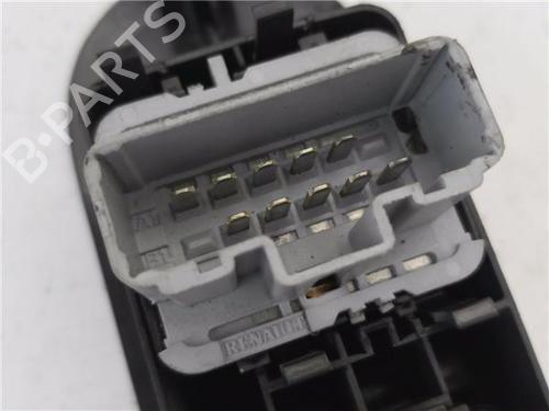 Left front window switch RENAULT MEGANE II Estate (KM0/1_) 1.5 dCi (KM02, KM13) | BP28022189I27 