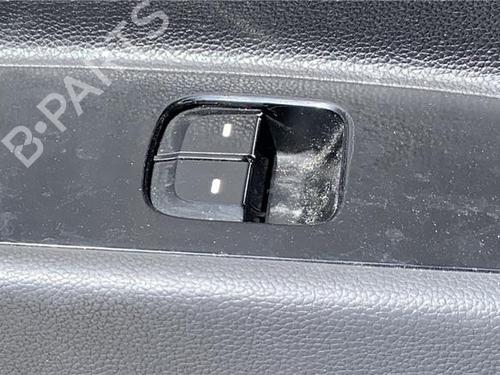 Used Left front window switch HYUNDAI i10 II (BA, IA) [2013-2021]  29374387