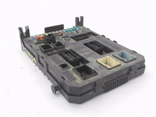Used Fuse box CITROËN C4 I (LC_) [2004-2014]  10982828