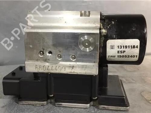 ABS pump SAAB 9-3 Convertible (YS3F) 1.9 TiD | BP9738499M43 