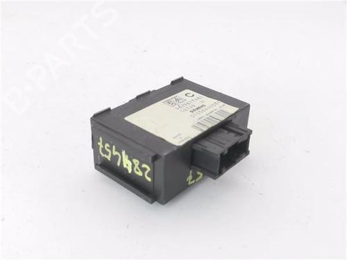 Used Electronic module CITROËN JUMPY I Van (BS_, BT_, BY_, BZ_) 1.9 D 70 (69 hp) 10983058