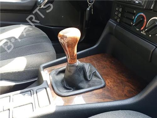 Used Shift knob BMW 5 (E34) 525 tds (143 hp) 25303523