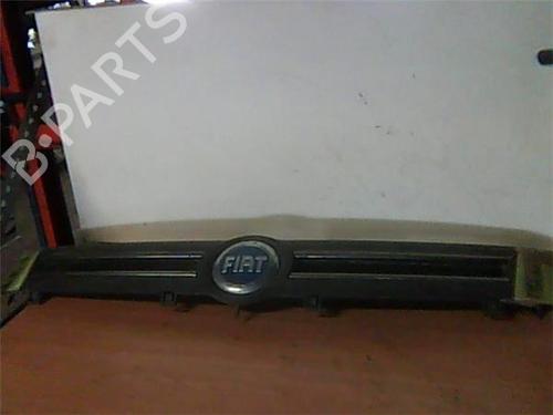 Grill FIAT PANDA (169_) [2003-2025]  9684688
