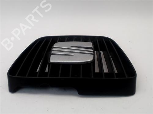 Grille SEAT IBIZA II (6K1)  | BP22132617C40 