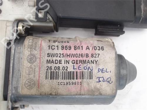 Rudehejsemotor forskærm venstre SEAT LEON (1M1)  | BP14343404E21 