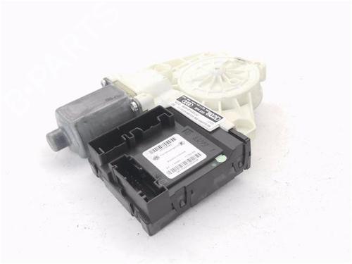 Rudehejsemotor bagstkærm højre AUDI A3 Sportback (8PA) 2.0 TDI 16V (140 hp) 30980959