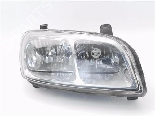 Used Right headlight Right headlight TOYOTA RAV 4 II (_A2_) 2.0 4WD (ACA21, ACA20) (150 hp) 33220352 33220352