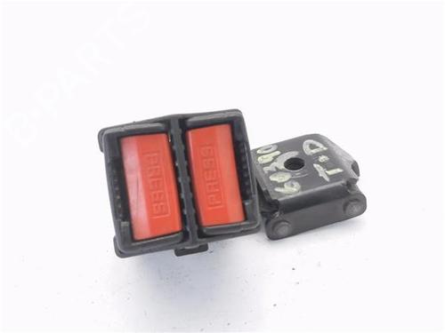Used Seat buckle RENAULT CLIO II (BB_, CB_) 1.4 (B/CB0C, B/CB0S) (75 hp) 28513849