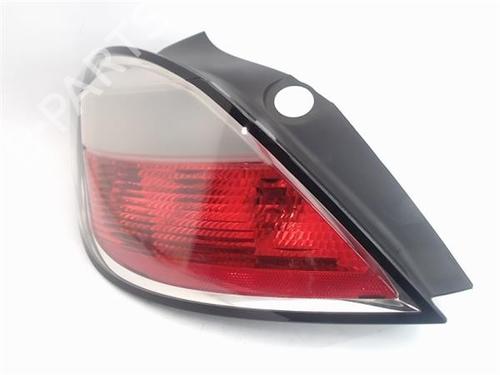 Used Left taillight OPEL ASTRA H (A04) [2004-2014]  19132571