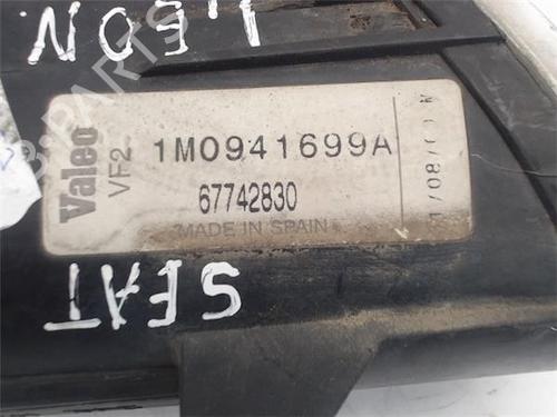 Left front fog light SEAT LEON (1M1)  | BP13043949C30 
