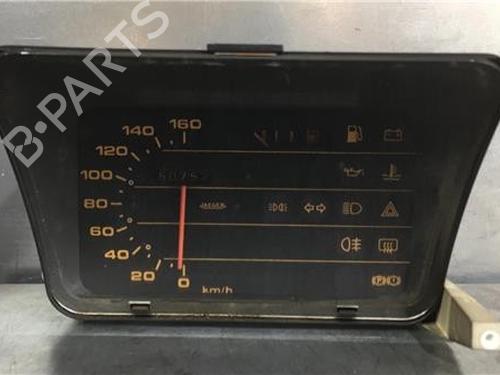 Used Instrument cluster SEAT MARBELLA (28A) [1986-1999]  9739054
