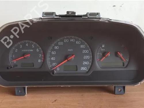 Used Instrument cluster VOLVO V40 Estate (645) [1995-2004]  12597822
