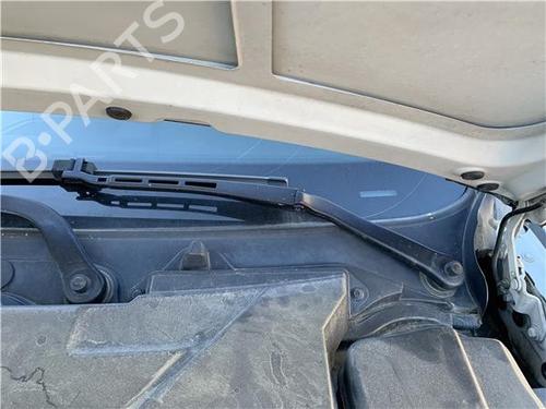 front-windshield-wiper-arm-bmw-3-e90-2004-2005-2006-2007-2008-2009-2010-2011-2012-32418679 main image