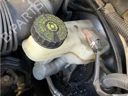 brake-master-cylinder-peugeot-expert-van-vf3a_-vf3u_-vf3x_-2007-29135021 main image