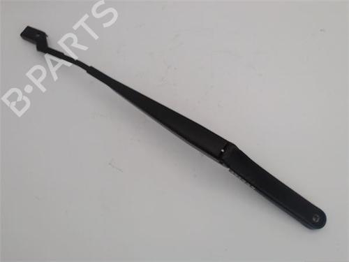 Used Front windshield wiper arm SEAT IBIZA IV (6J5, 6P1) 1.0 TSI (95 hp) 16035005