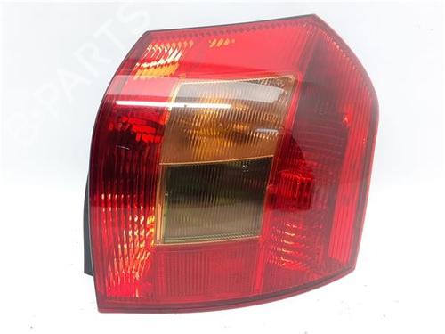 Used Right taillight TOYOTA COROLLA (_E12_) 2.0 D-4D (CDE120_, CDE120R) (90 hp) 9758315