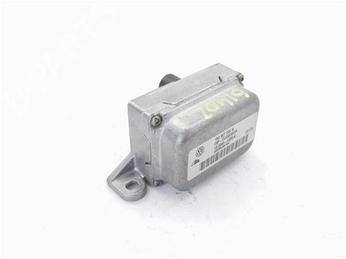 Used Electronic module Electronic module VW TOURAN (1T1, 1T2) 2.0 TDI (136 hp) 39093838 39093838