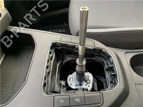 Gear lever SEAT IBIZA V (KJ1, KJG) 1.0 TSI | BP32418494M90