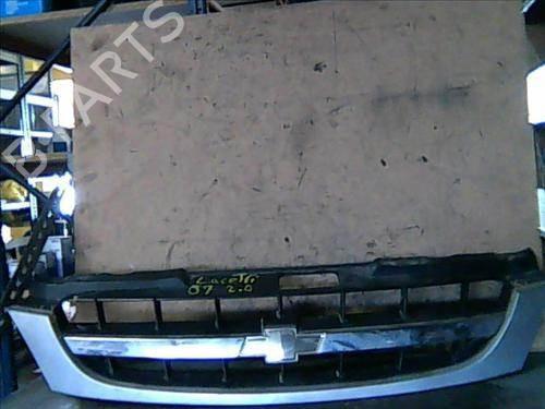 Used Grille CHEVROLET LACETTI (J200) 2.0 D (121 hp) 12596654