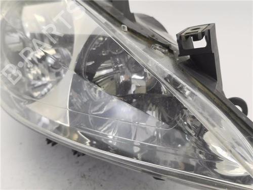 Right headlight PEUGEOT 307 SW (3H) 1.6 16V | BP30135404C29