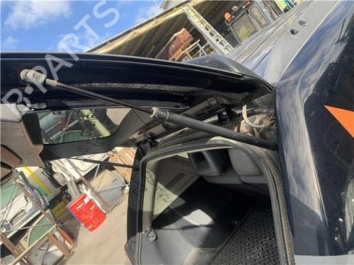 BP32417953C138 main image