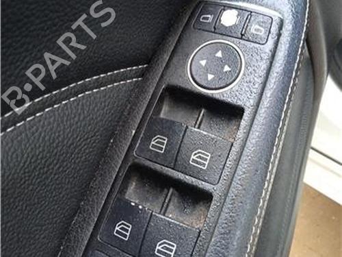 Used Left front window switch Left front window switch MERCEDES-BENZ B-CLASS Sports Tourer (W246, W242) B 200 CDI (246.201) (136 hp) 29280898 29280898