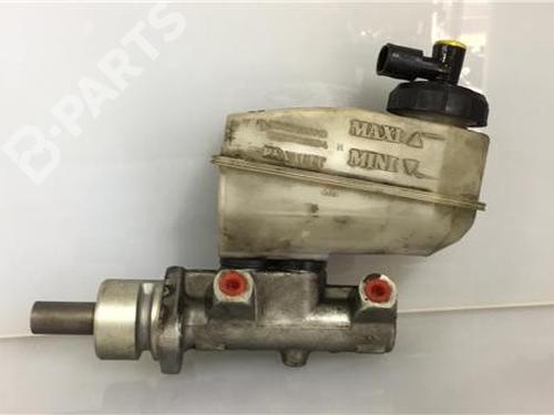 Bomba de freno RENAULT MEGANE I Classic (LA0/1_) 1.9 D (LA0A, LA0U, LA0R) (64 hp) 9696405