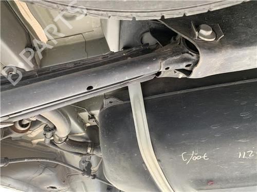 Venstre bagtil bærearm Venstre bagtil bærearm OPEL COMBO Box Body/MPV (X12) 1.3 CDTI (B05) (90 hp) 33288099 33288099