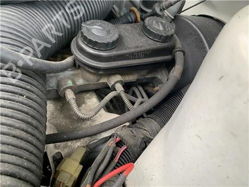 Brake master cylinder CHRYSLER LE BARON Coupe 3.0 i V6 | BP32418893M77
