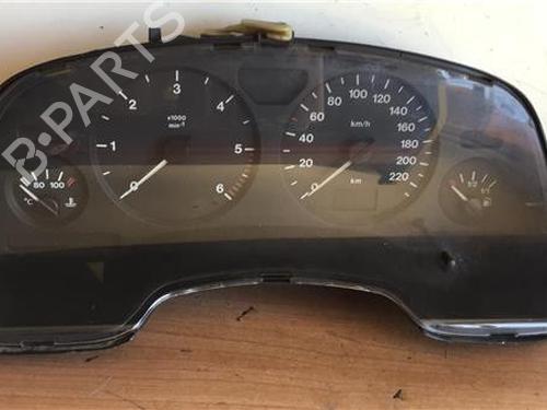 Used Instrument cluster OPEL ZAFIRA A MPV (T98) 2.2 DTI 16V (F75) (125 hp) 9760103