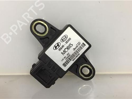 Used Electronic module KIA SORENTO I (JC) [2002-2011]  14339366