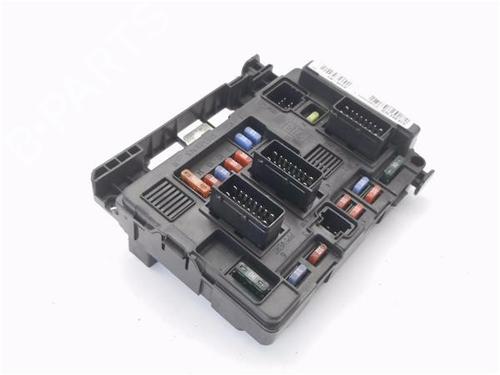 Used Fuse box Fuse box 36778084 36778084