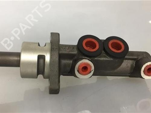 Used Brake master cylinder RENAULT SCÉNIC I MPV (JA0/1_, FA0_) 1.9 dCi (JA05, JA1F) (102 hp) 9631945
