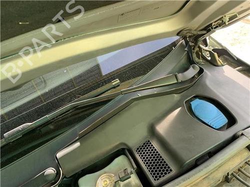 front-windshield-wiper-arm-audi-a4-b8-avant-8k5-2007-2008-2009-2010-2011-2012-2013-2014-2015-2016-2017-32418355 main image