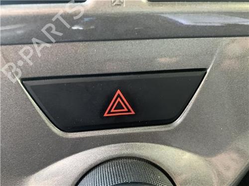 warning-switch-toyota-iq-_j1_-2008-2009-2010-2011-2012-2013-2014-2015-29135403 main image